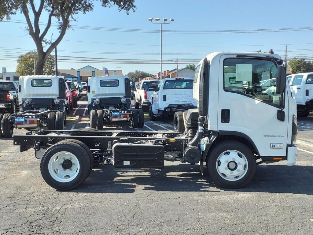 New 2025 Chevrolet Low Cab Forward 5500 XD image 3