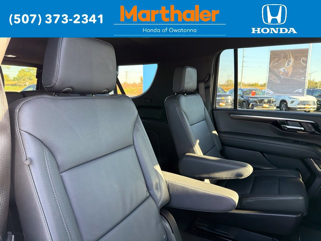 Used 2026 Chevrolet Suburban LT w/ Comfort Package AWD/4WD image 18