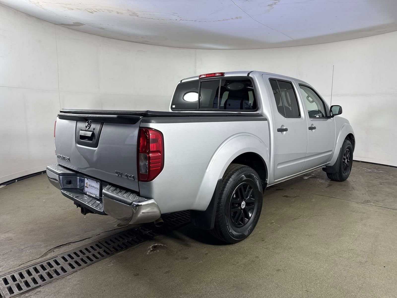 Used 2021 Nissan Frontier SV w/ SV Utility Package image 32