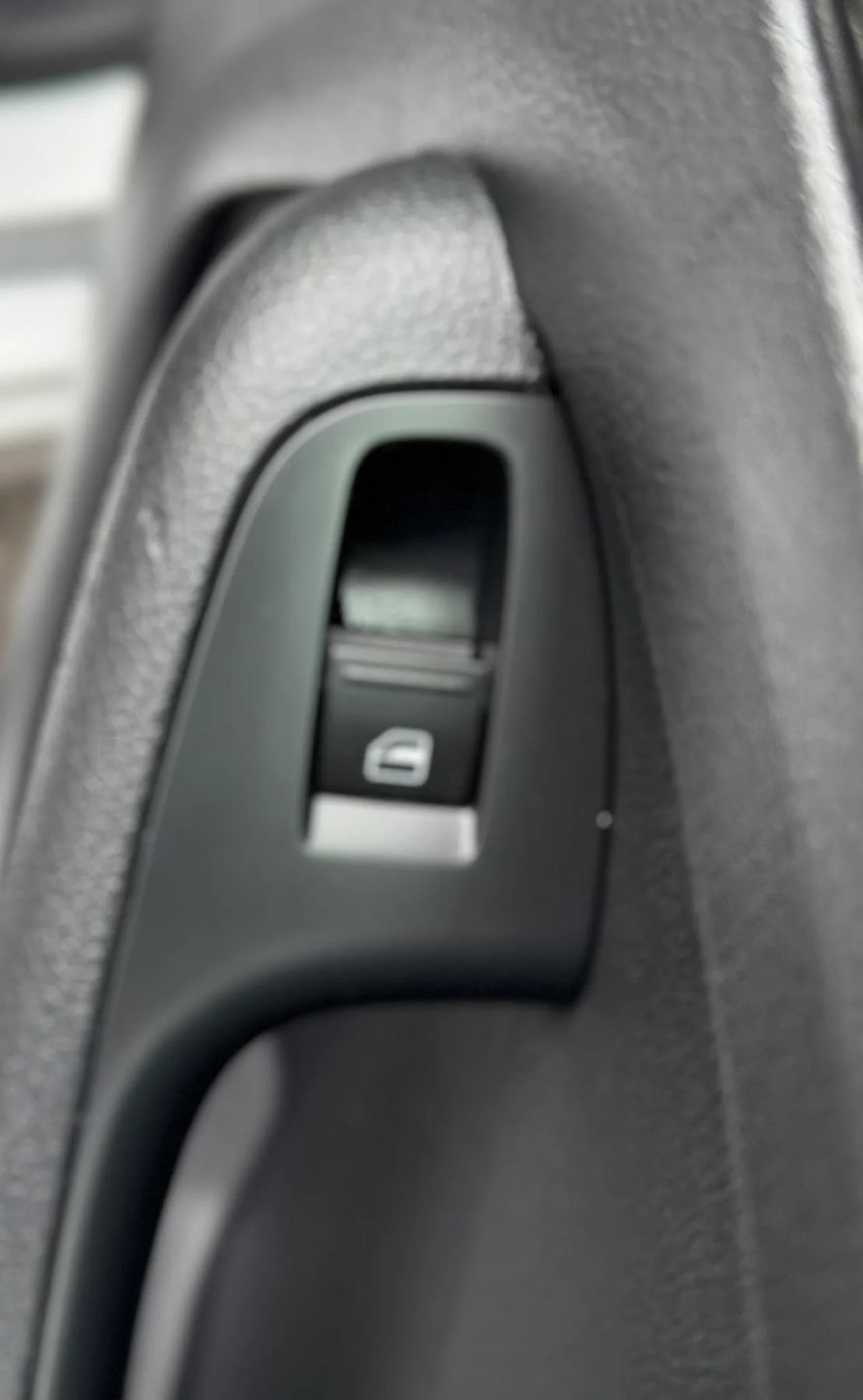 Used 2016 Volkswagen Jetta S FWD image 35