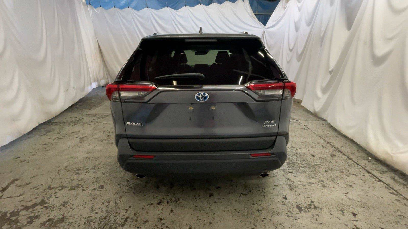 Used 2023 Toyota RAV4 XLE w/ Convenience Package AWD/4WD image 8