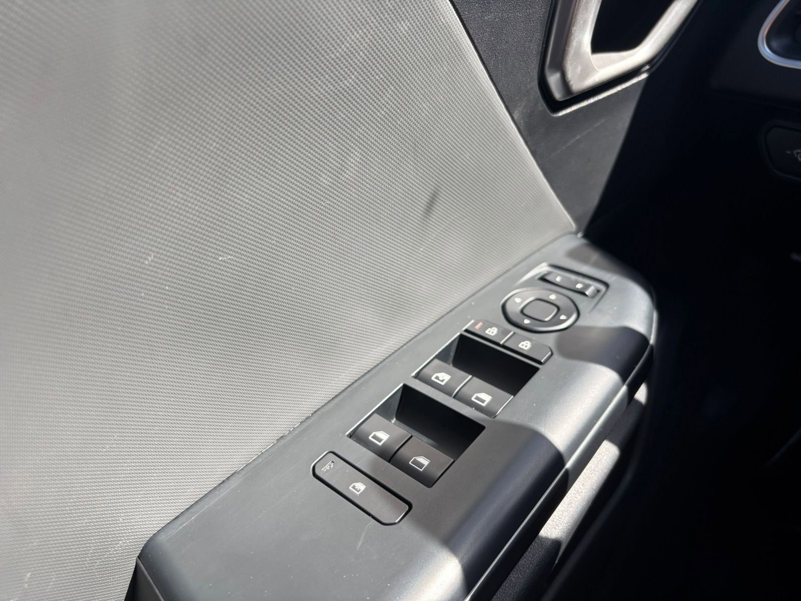 Used 2025 Kia K4 LXS image 20