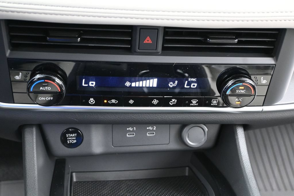 New 2026 Nissan Rogue Dark Armor AWD/4WD image 18