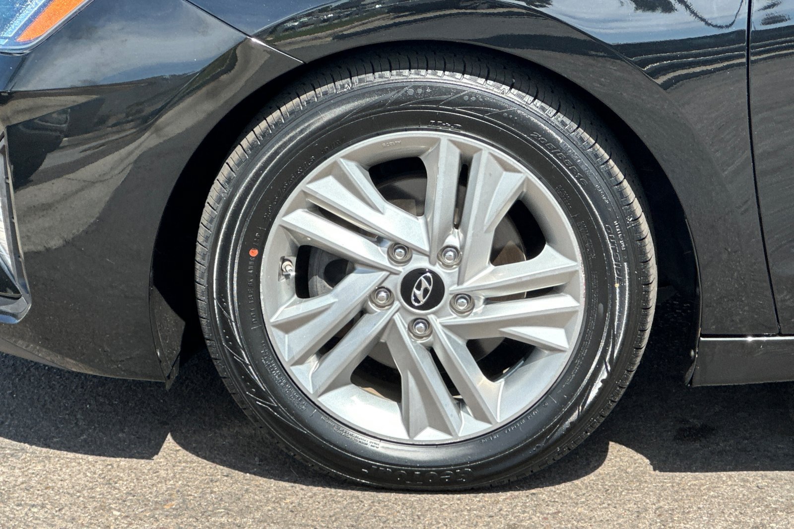 Used 2020 Hyundai Elantra Value Edition FWD image 25