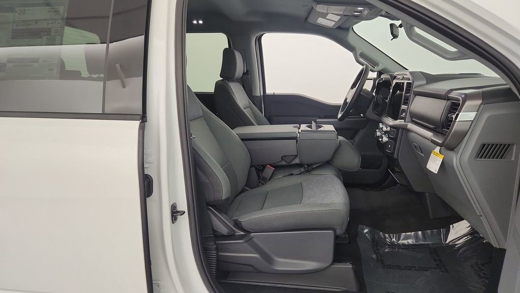 New 2026 Ford F150 XLT w/ XLT Chrome Appearance Package image 29