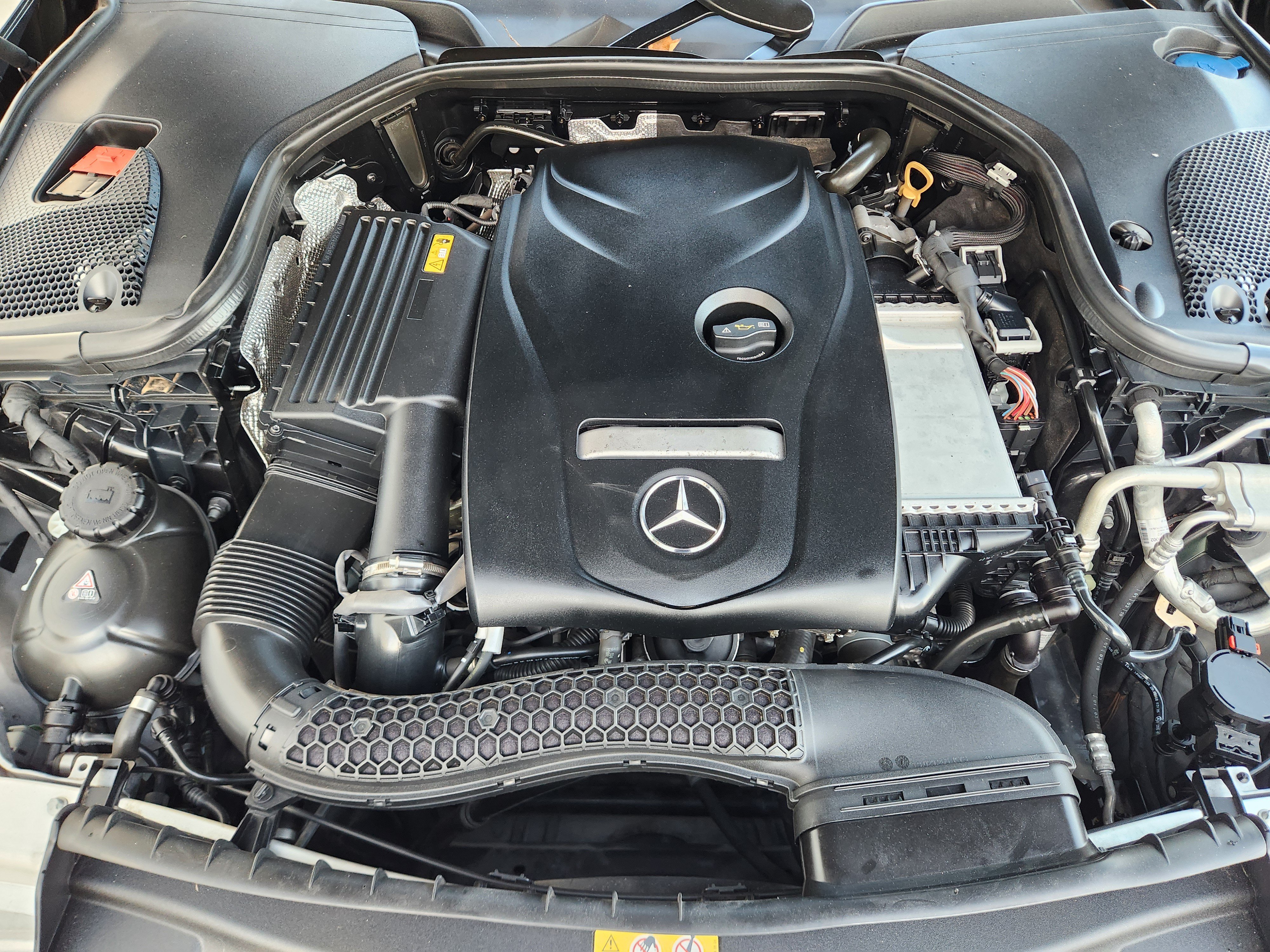 Used 2018 Mercedes-Benz E 300 image 32