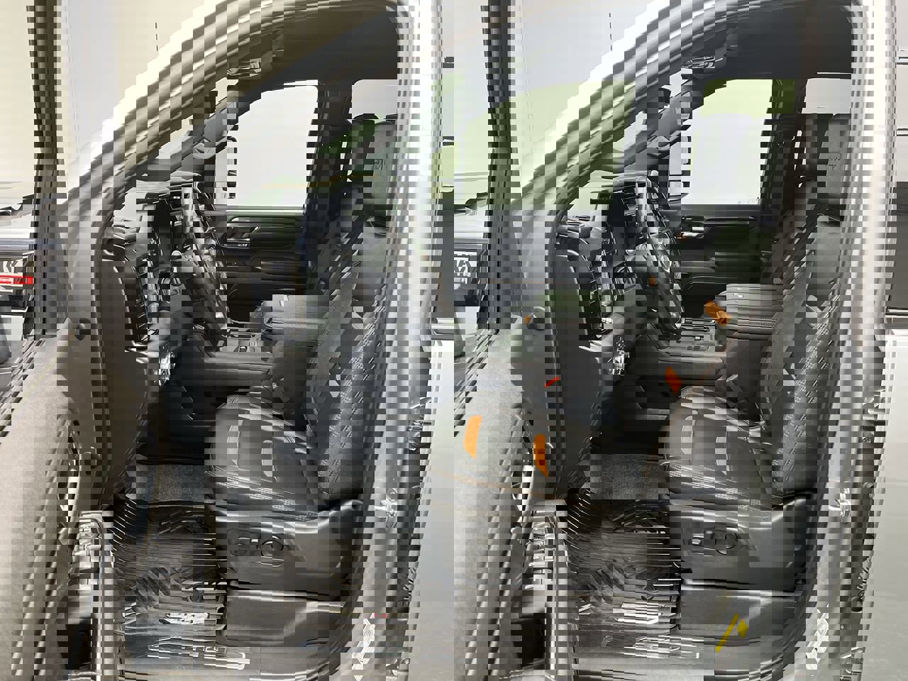 Certified 2024 GMC Sierra 2500 AT4 w/ Technology Package image 3