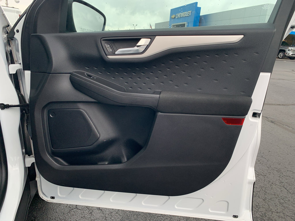 Used 2020 Ford Escape SE Sport image 28