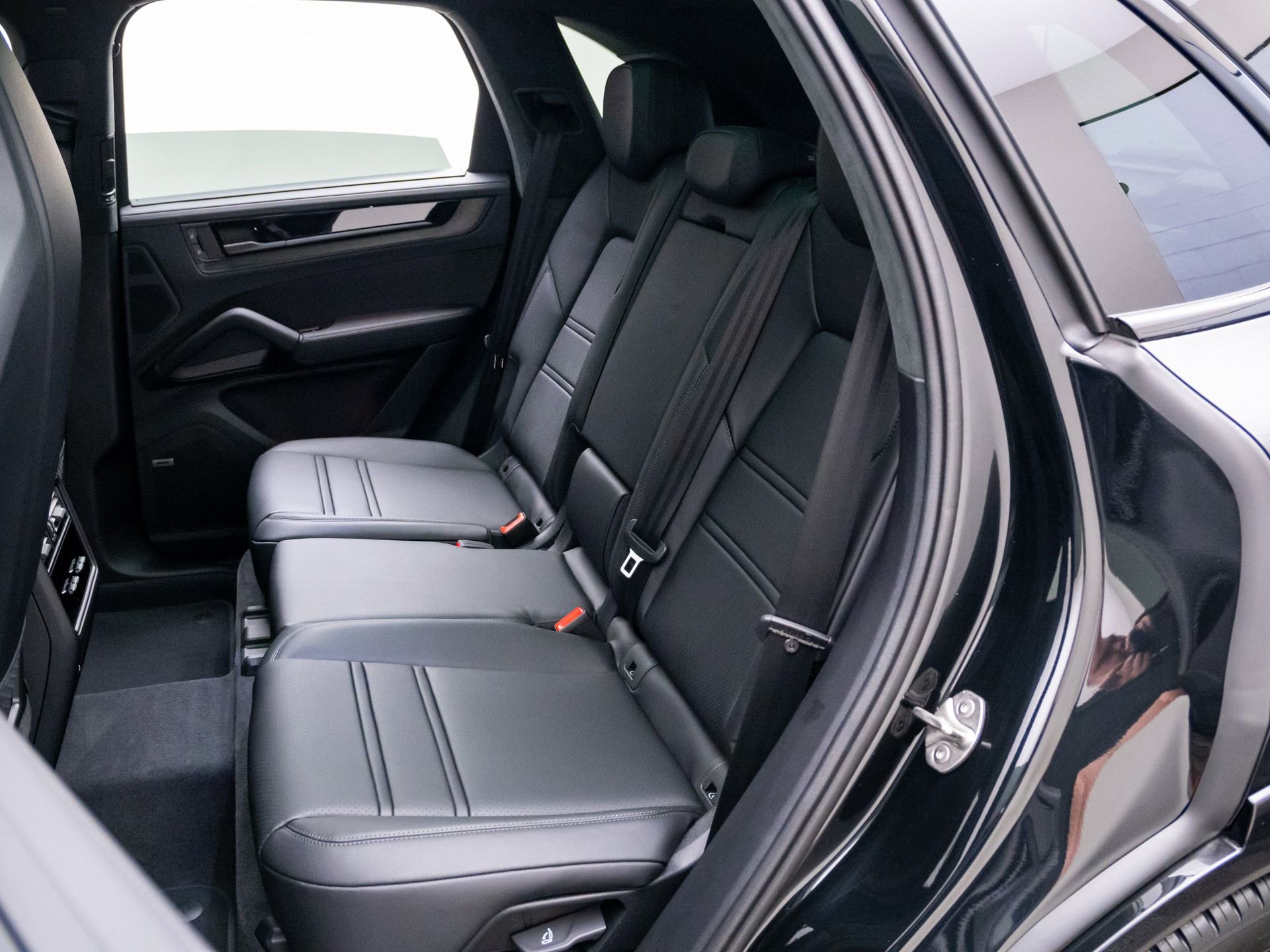 New 2026 Porsche Cayenne GTS AWD/4WD image 19