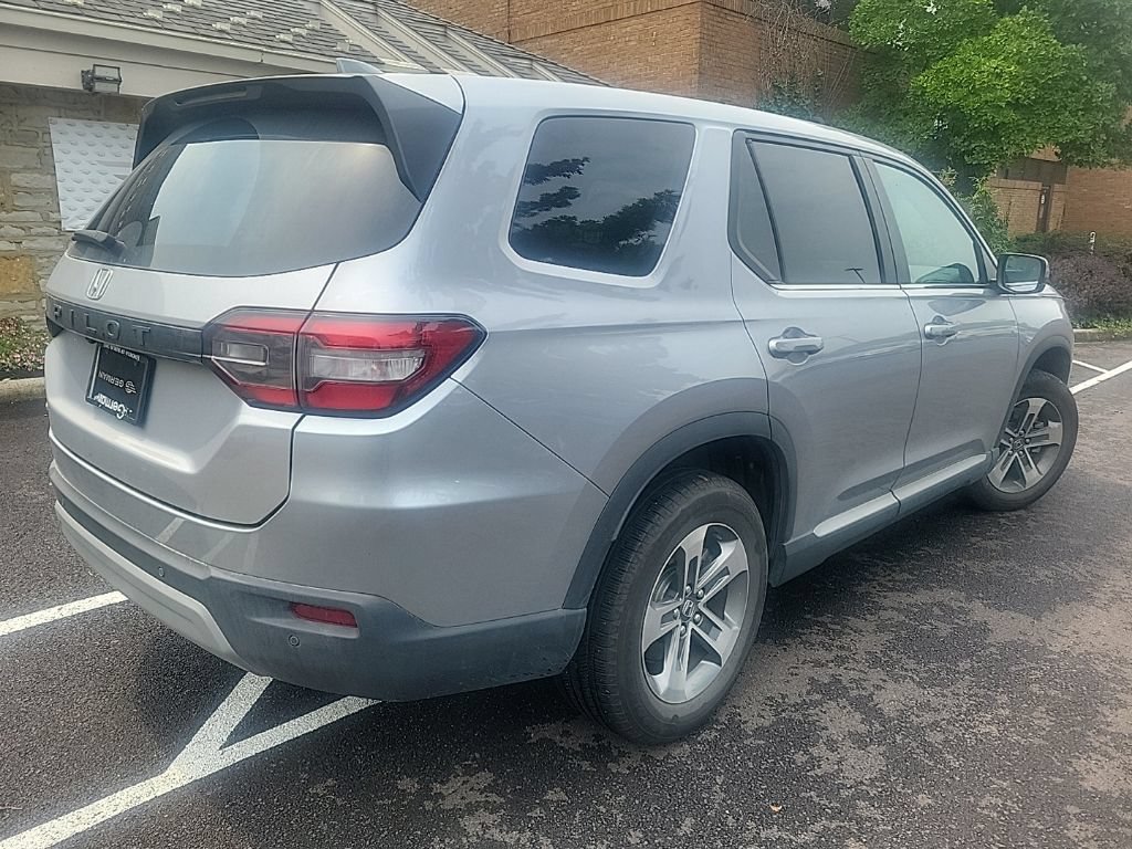 Used 2024 Honda Pilot EX-L image 6