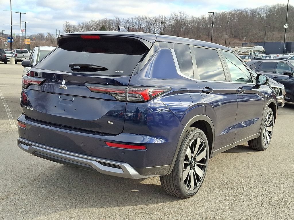 New 2026 Mitsubishi Outlander SE AWD/4WD image 4