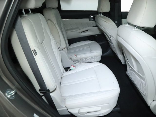 Used 2025 Kia Sorento SX Prestige AWD/4WD image 35