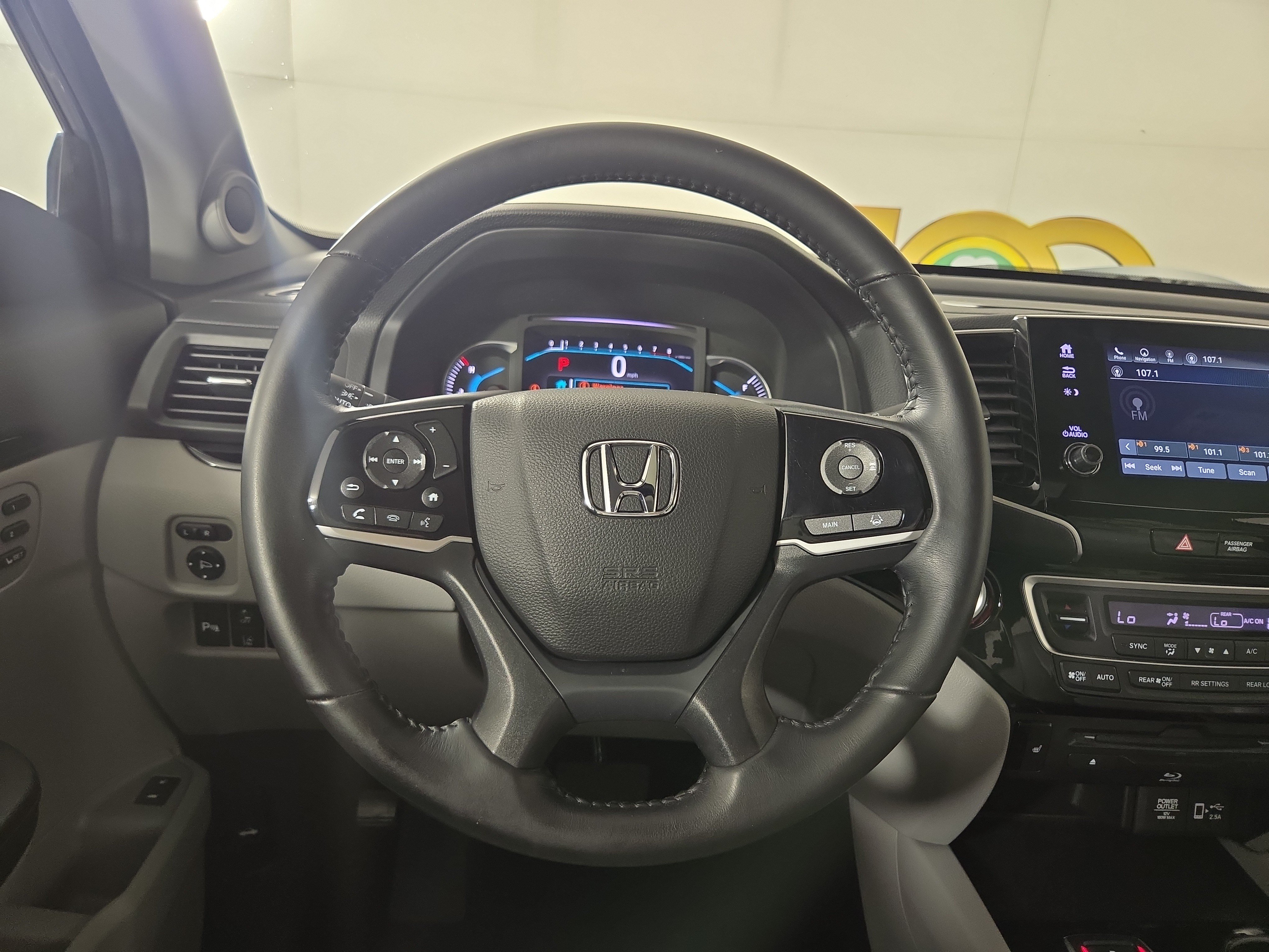 Used 2022 Honda Pilot Touring image 14