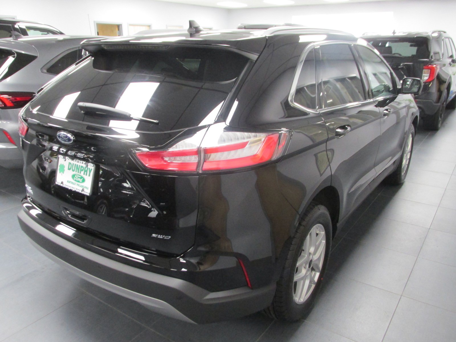 New 2024 Ford Edge SEL w/ Convenience Package AWD/4WD image 4