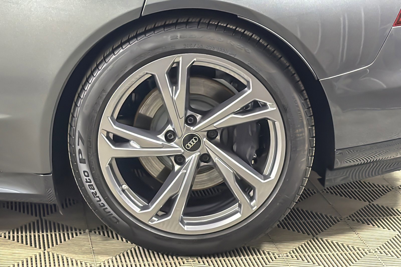 Used 2024 Audi e-tron GT Premium Plus image 25