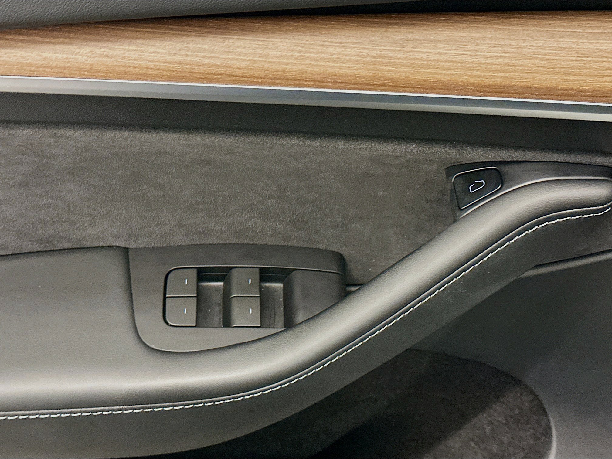 Used 2023 Tesla Model Y Long Range image 15