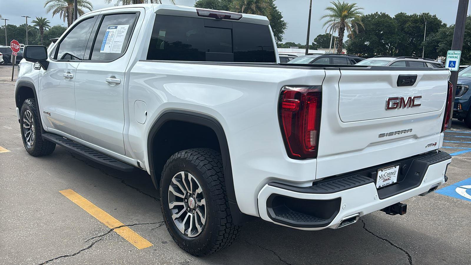 Certified 2022 GMC Sierra 1500 AT4 w/ AT4 Premium Package AWD/4WD image 5