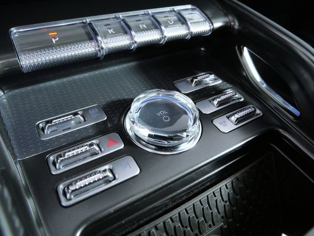 Used 2025 Lincoln Nautilus Premier w/ Equipment Group 102A image 20