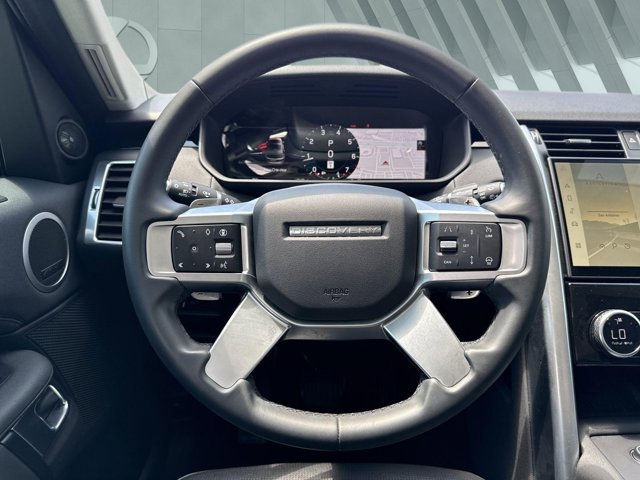 Used 2024 Land Rover Discovery S AWD/4WD image 14