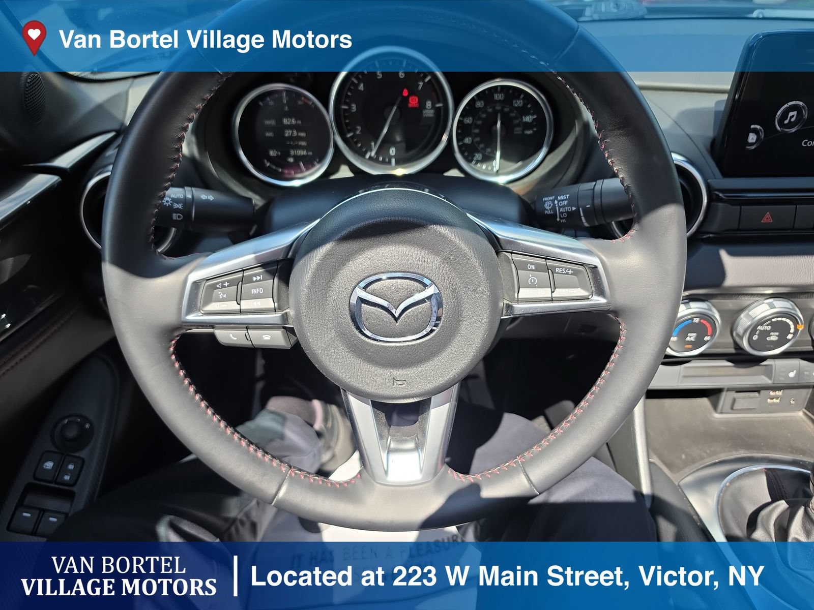 Used 2019 MAZDA MX-5 Miata Grand Touring w/ GT-S Package RWD image 14