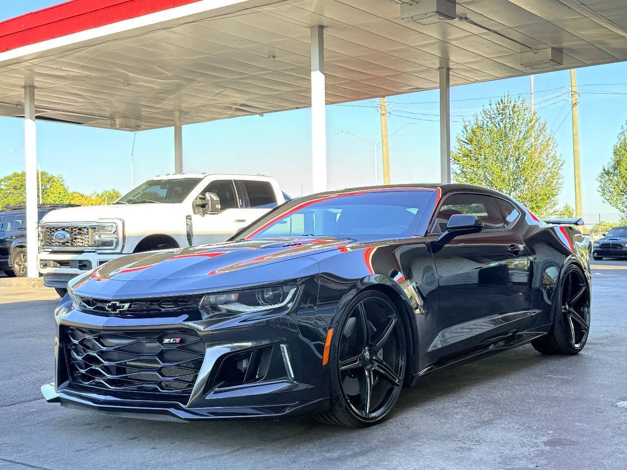 Used 2019 Chevrolet Camaro ZL1 RWD image 6