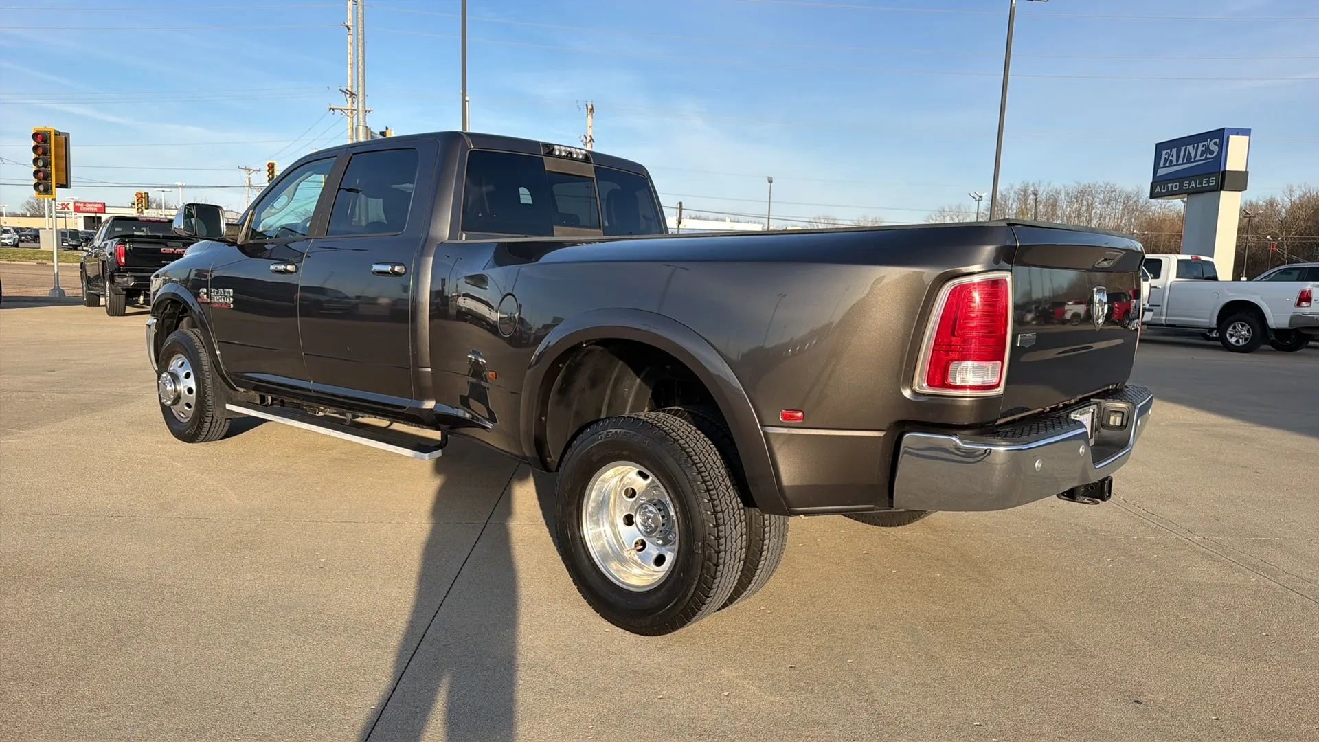 Used 2016 RAM 3500 Laramie image 15
