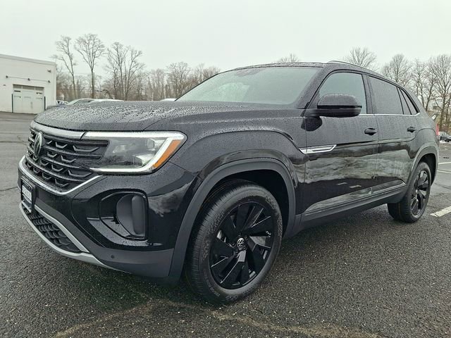 New 2026 Volkswagen Atlas Cross Sport SE image 2