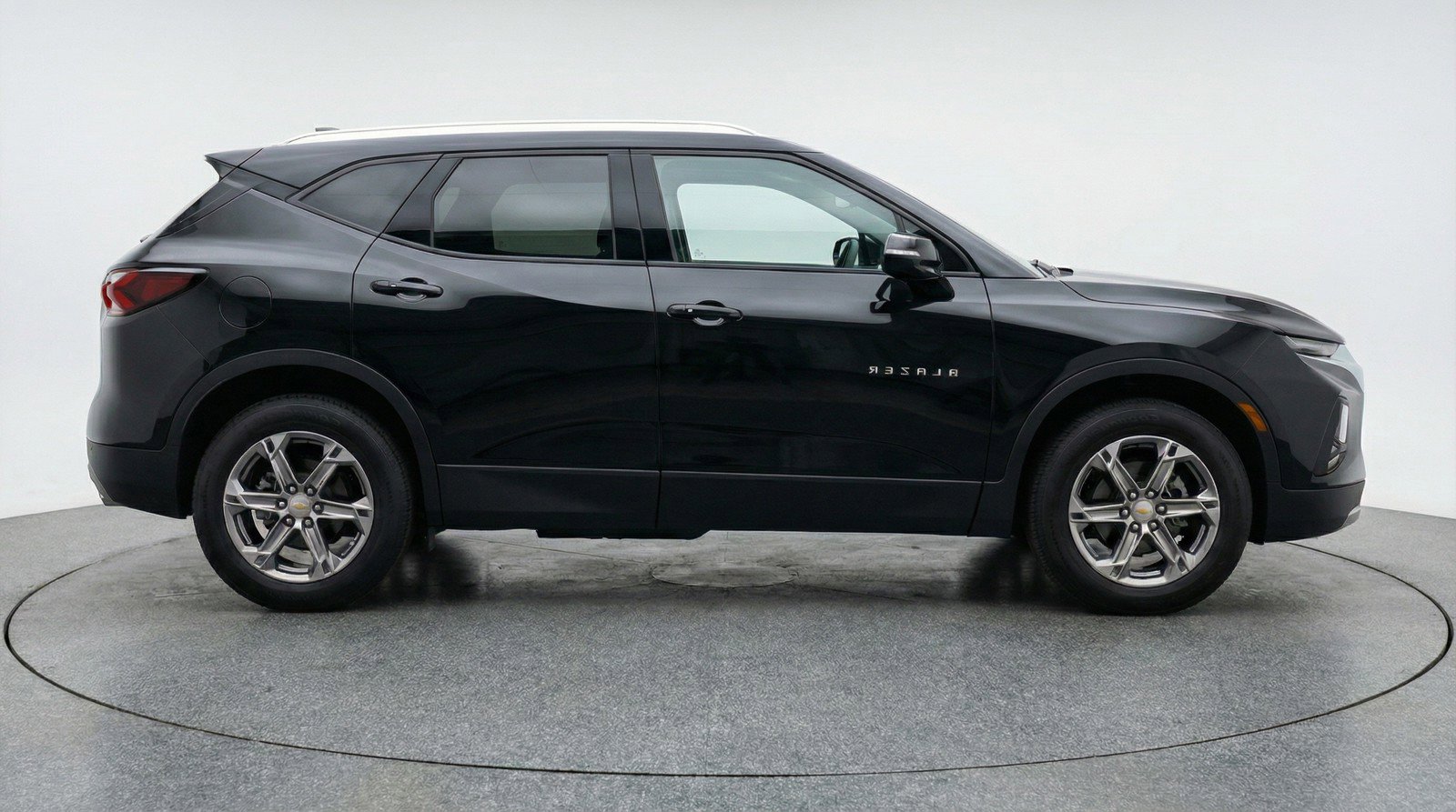 Used 2025 Chevrolet Blazer LT image 11