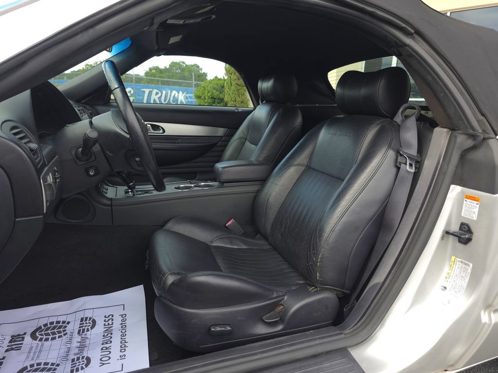 Used 2005 Ford Thunderbird RWD image 14