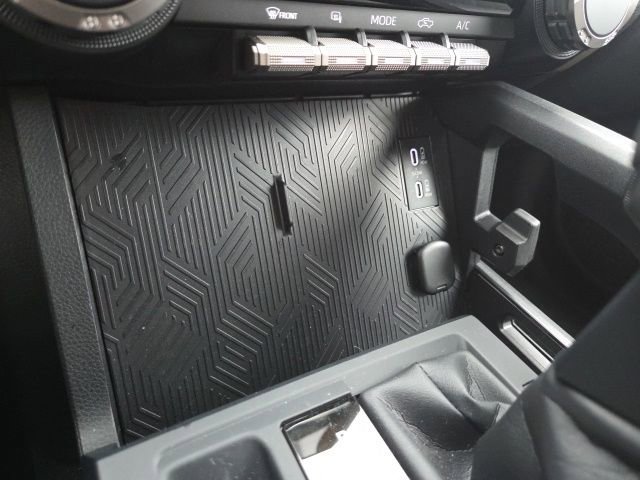 Used 2025 Toyota Tacoma SR5 image 17