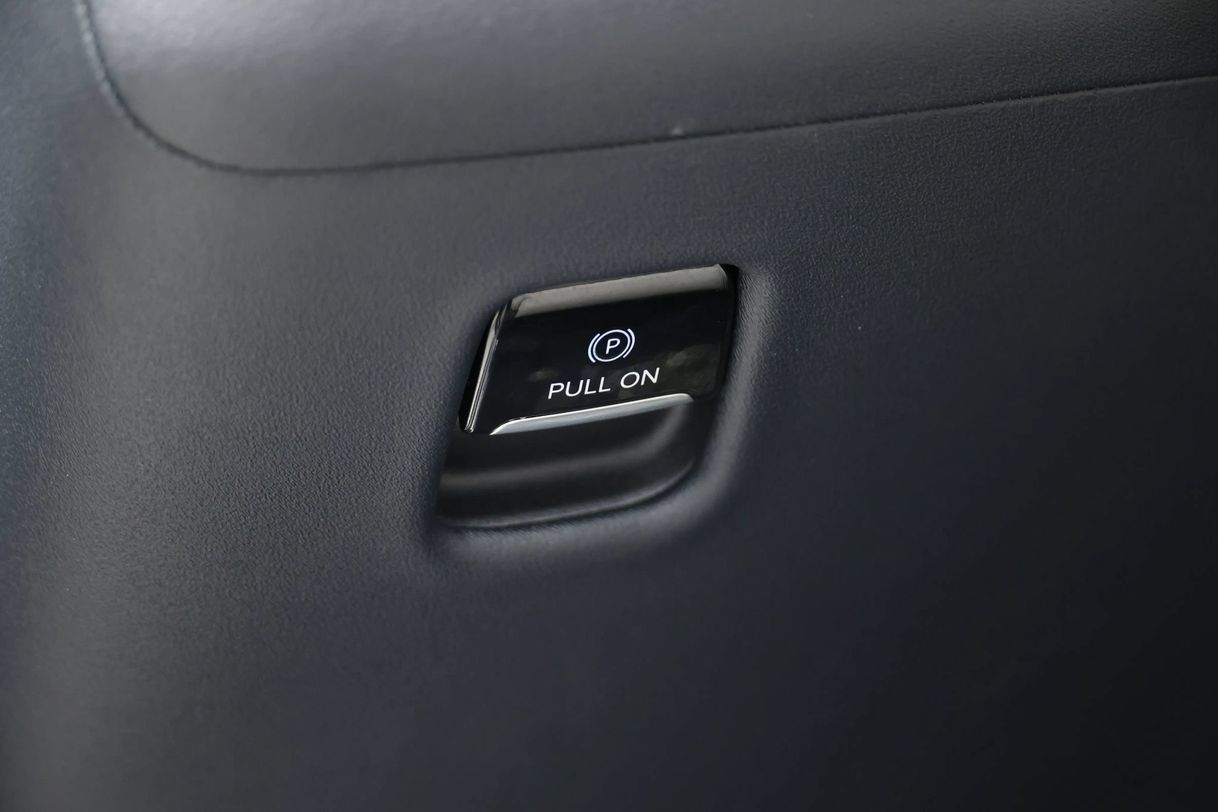 Used 2025 Lincoln Navigator Reserve AWD/4WD image 24