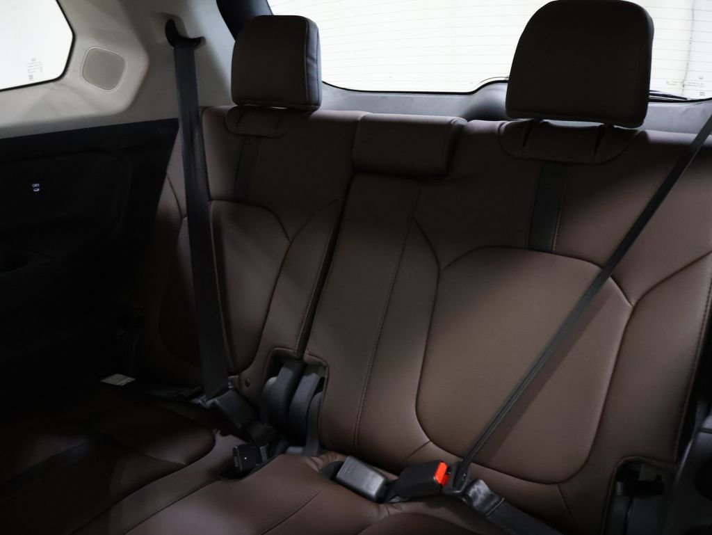 New 2026 Honda Pilot Touring image 12