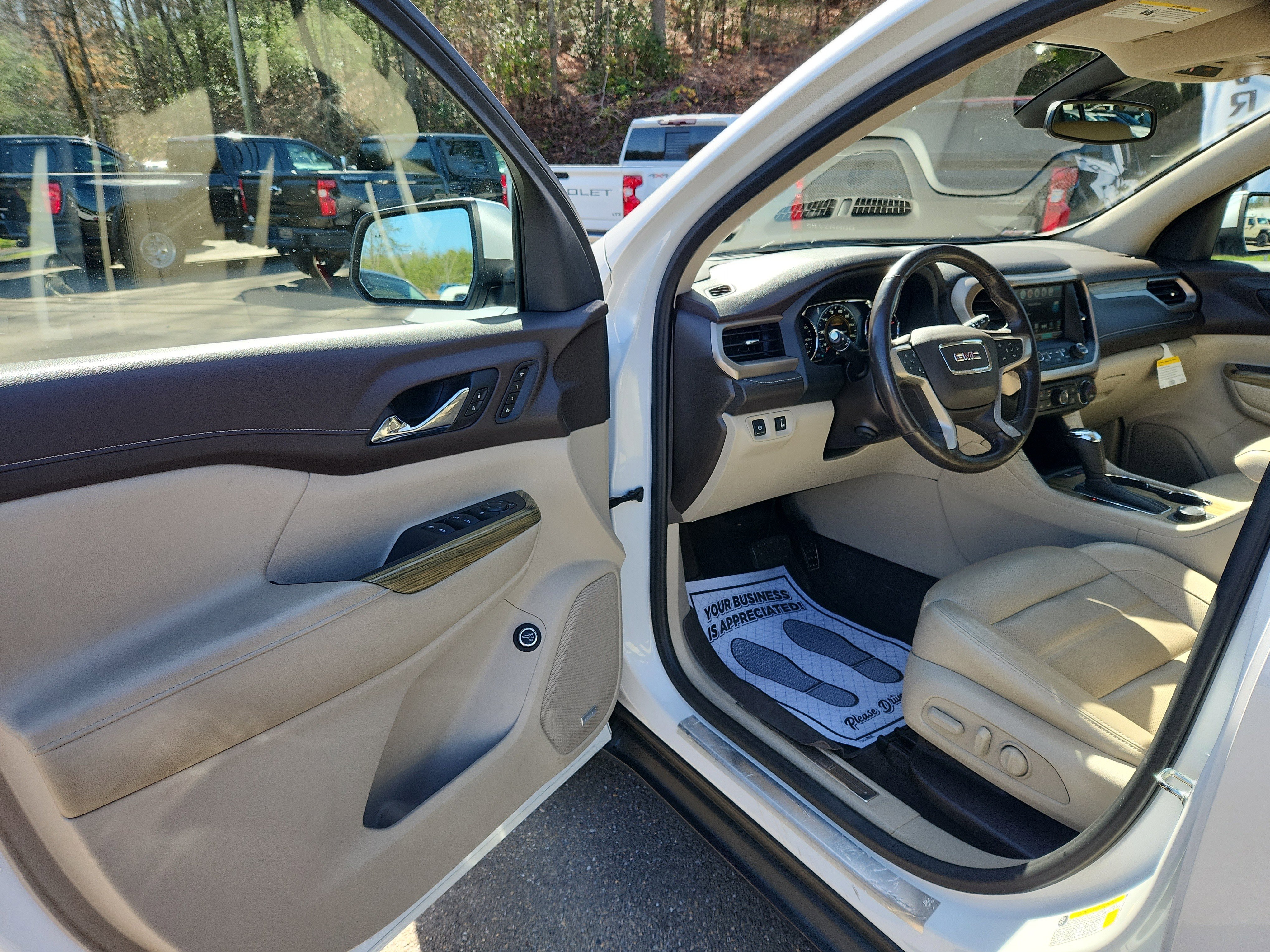 Used 2019 GMC Acadia Denali image 20