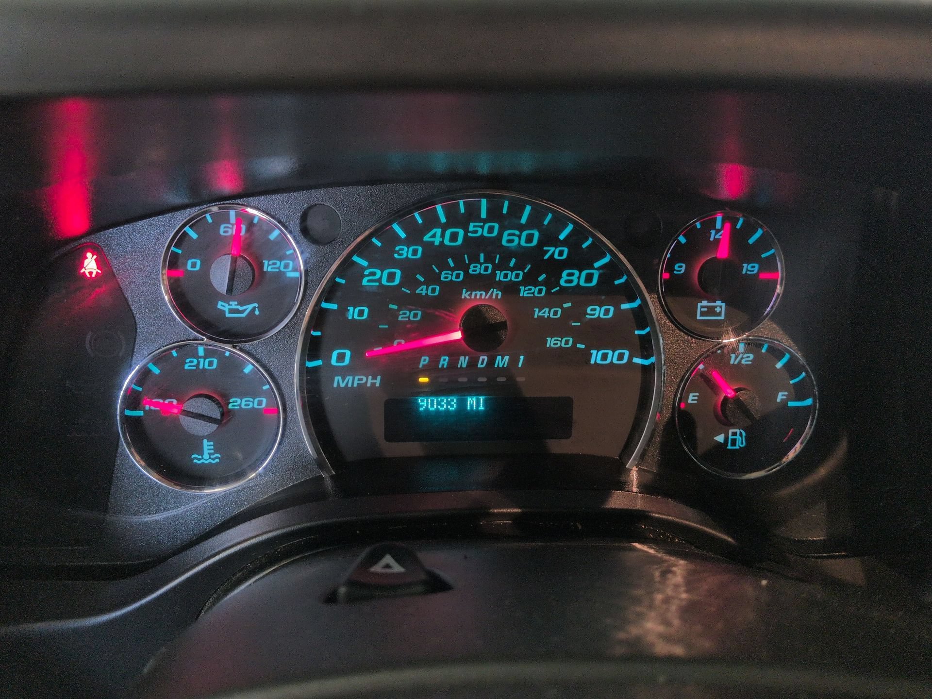 Used 2024 Chevrolet Express 2500 w/ Driver Convenience Package RWD image 11