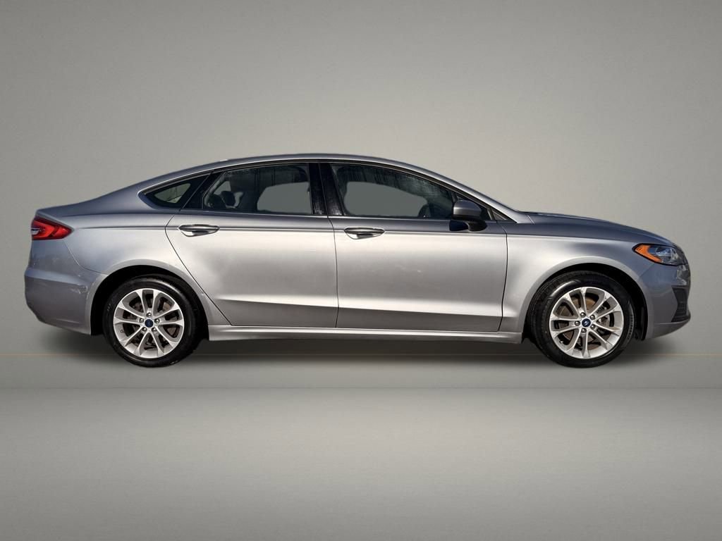 Used 2020 Ford Fusion SE image 6