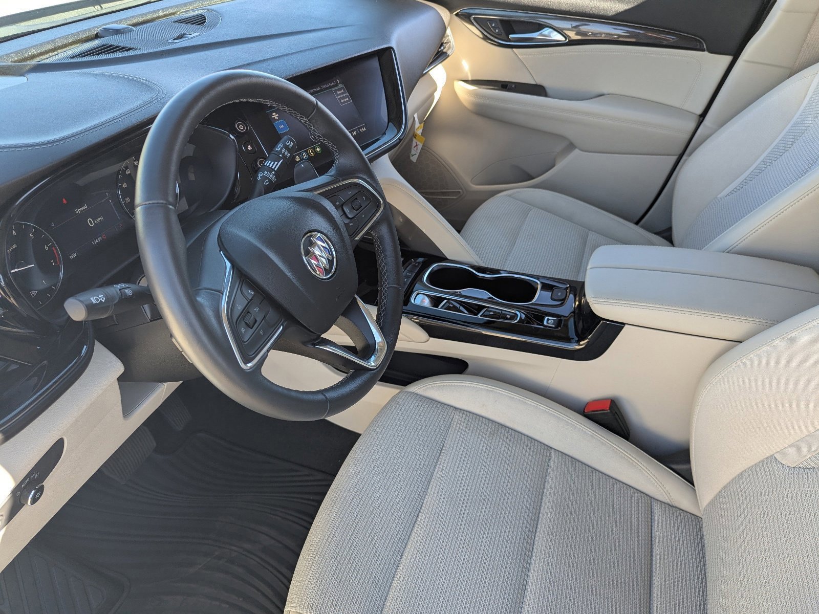Used 2023 Buick Envision Preferred image 22