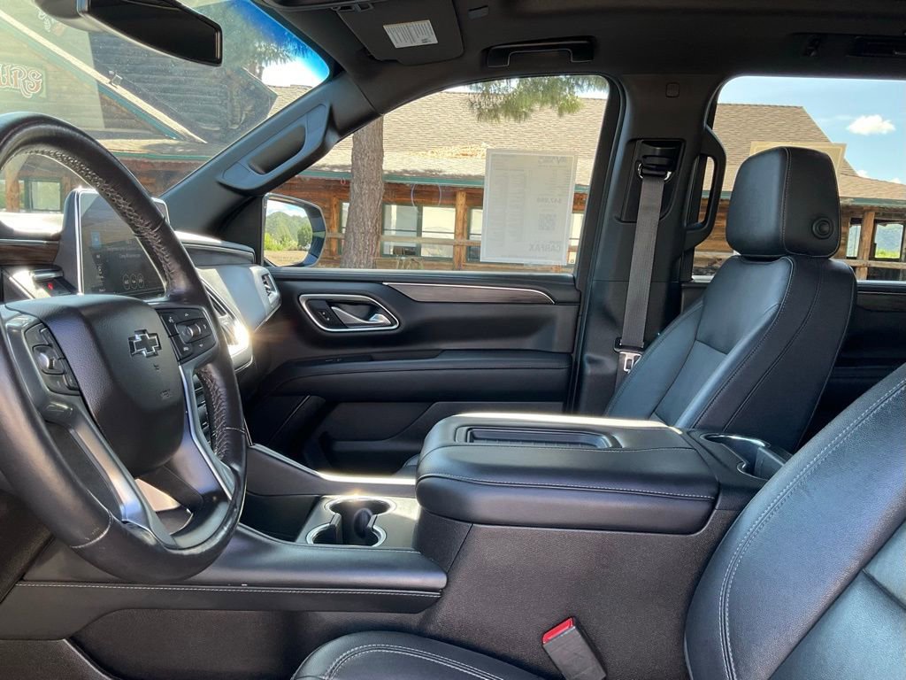 Used 2021 Chevrolet Suburban Z71 w/ Luxury Package image 46