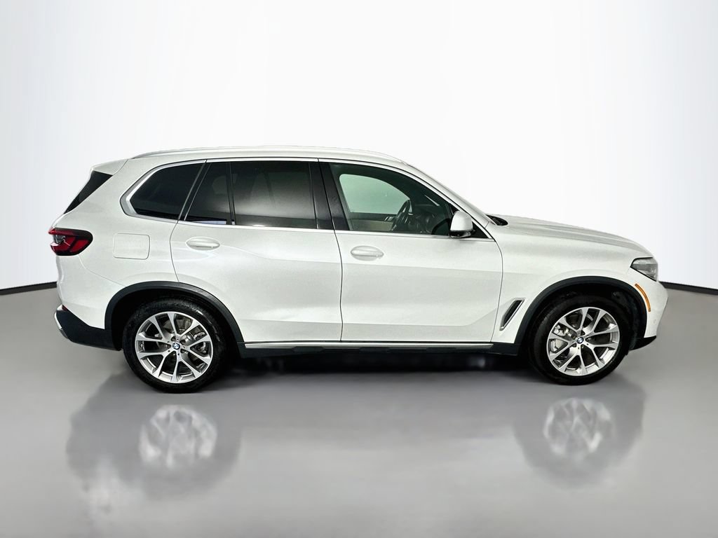 Used 2022 BMW X5 sDrive40i w/ Premium Package RWD image 8