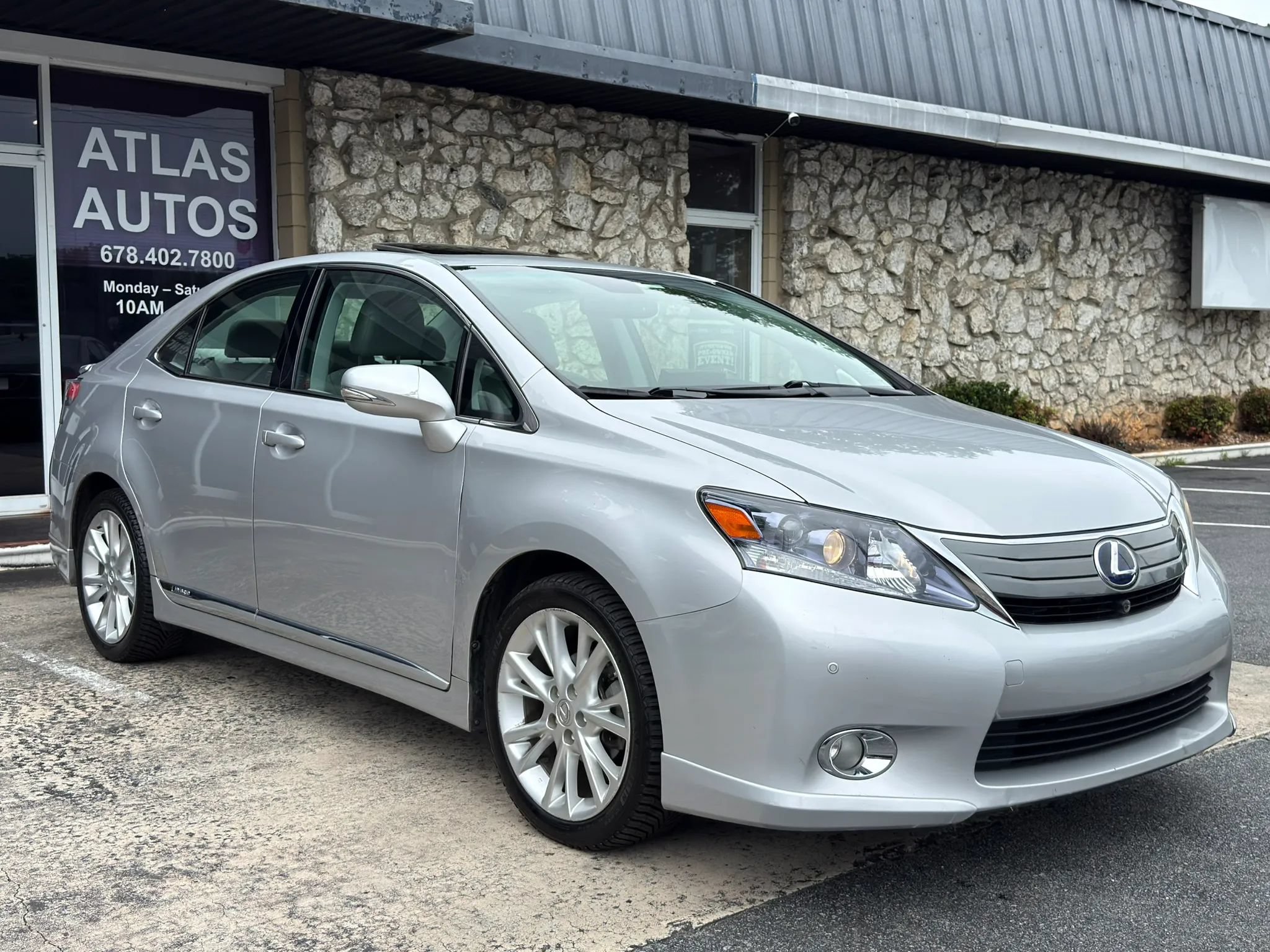 Used 2010 Lexus HS 250h Premium w/ Park Assist Pkg FWD image 4