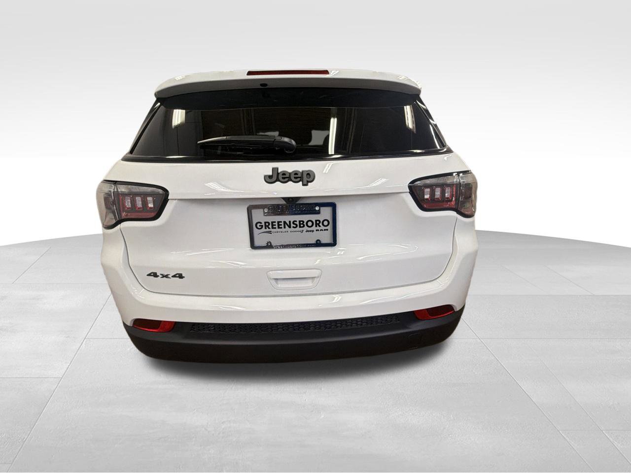New 2026 Jeep Compass Latitude AWD/4WD image 4