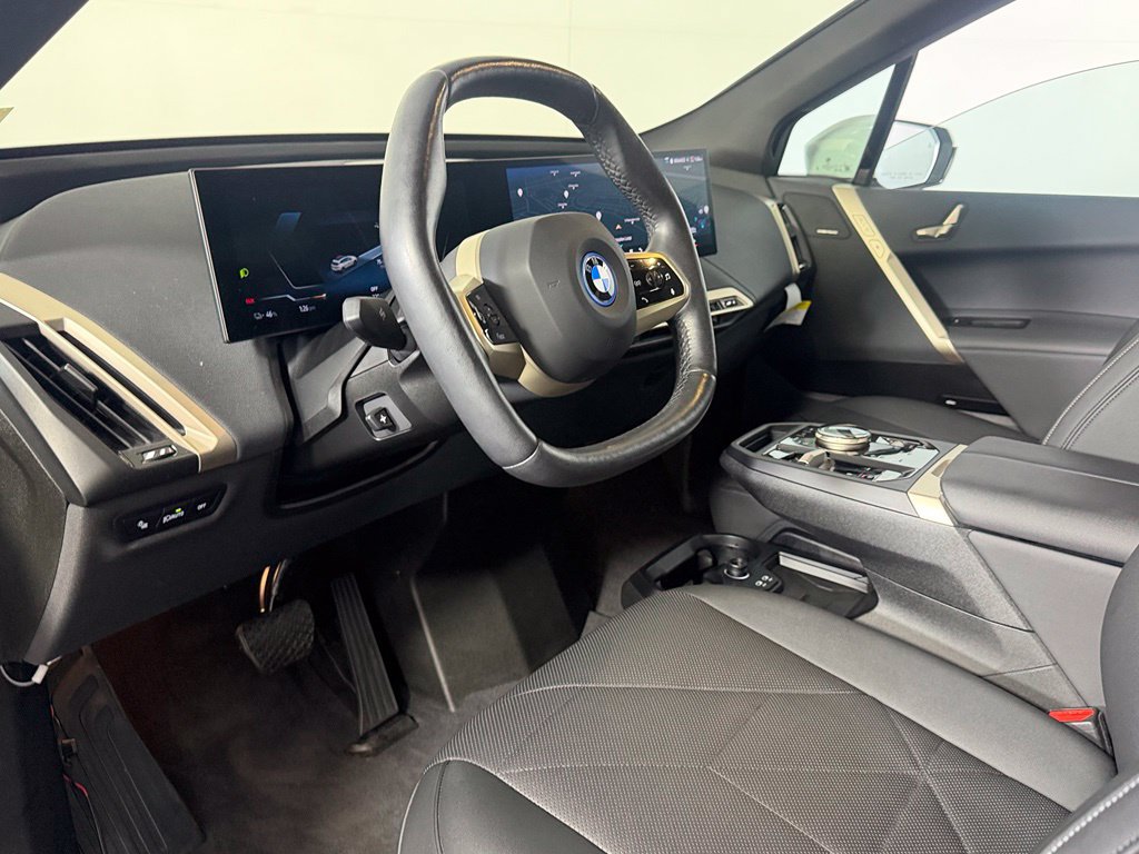 Used 2024 BMW iX xDrive50 w/ Convenience Package AWD/4WD image 14