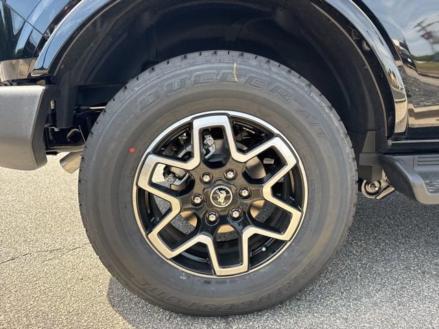 New 2026 Ford Bronco Outer Banks AWD/4WD image 9
