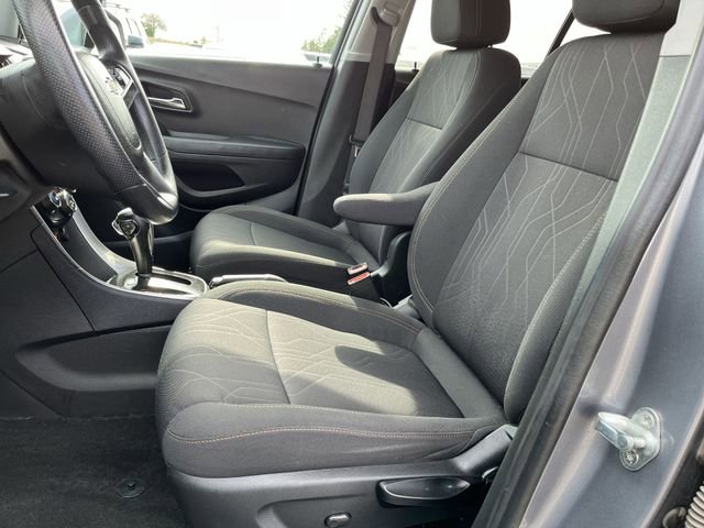 Used 2020 Chevrolet Trax LT AWD/4WD image 14