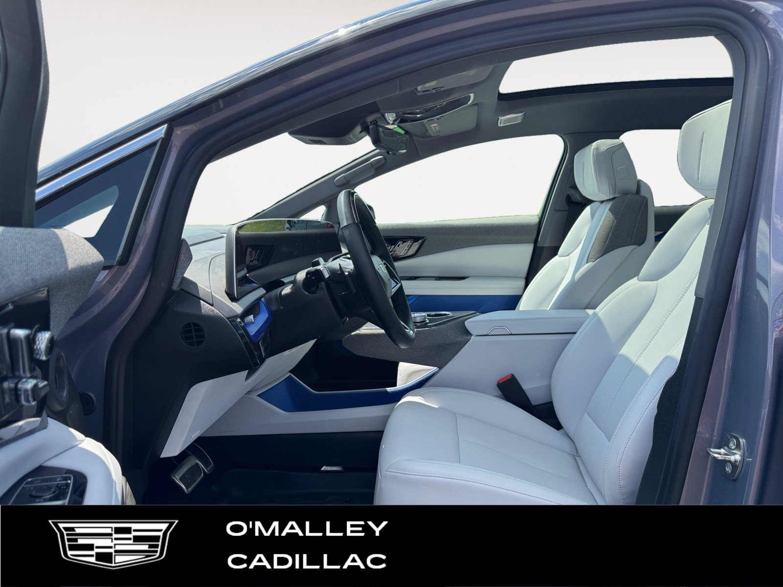 Certified 2026 Cadillac Optiq Luxury 1 w/ LPO, Floor Liner Package AWD/4WD image 10
