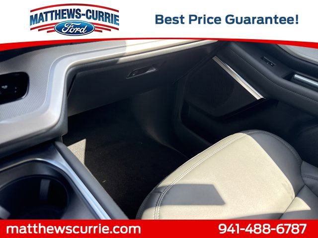 New 2026 Ford Expedition Active image 24