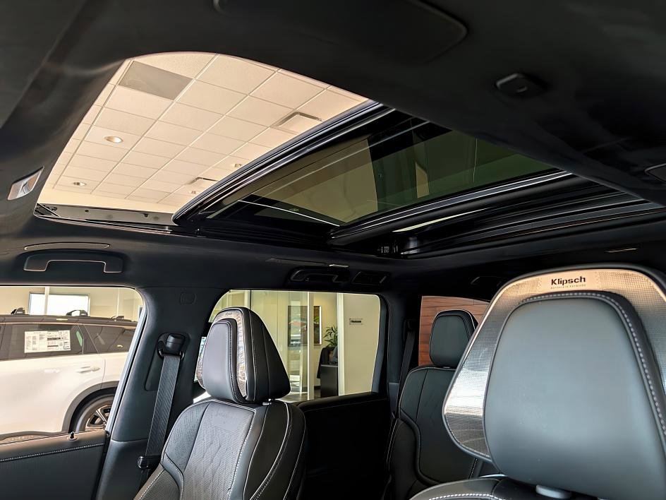 New 2026 INFINITI QX80 Autograph image 19