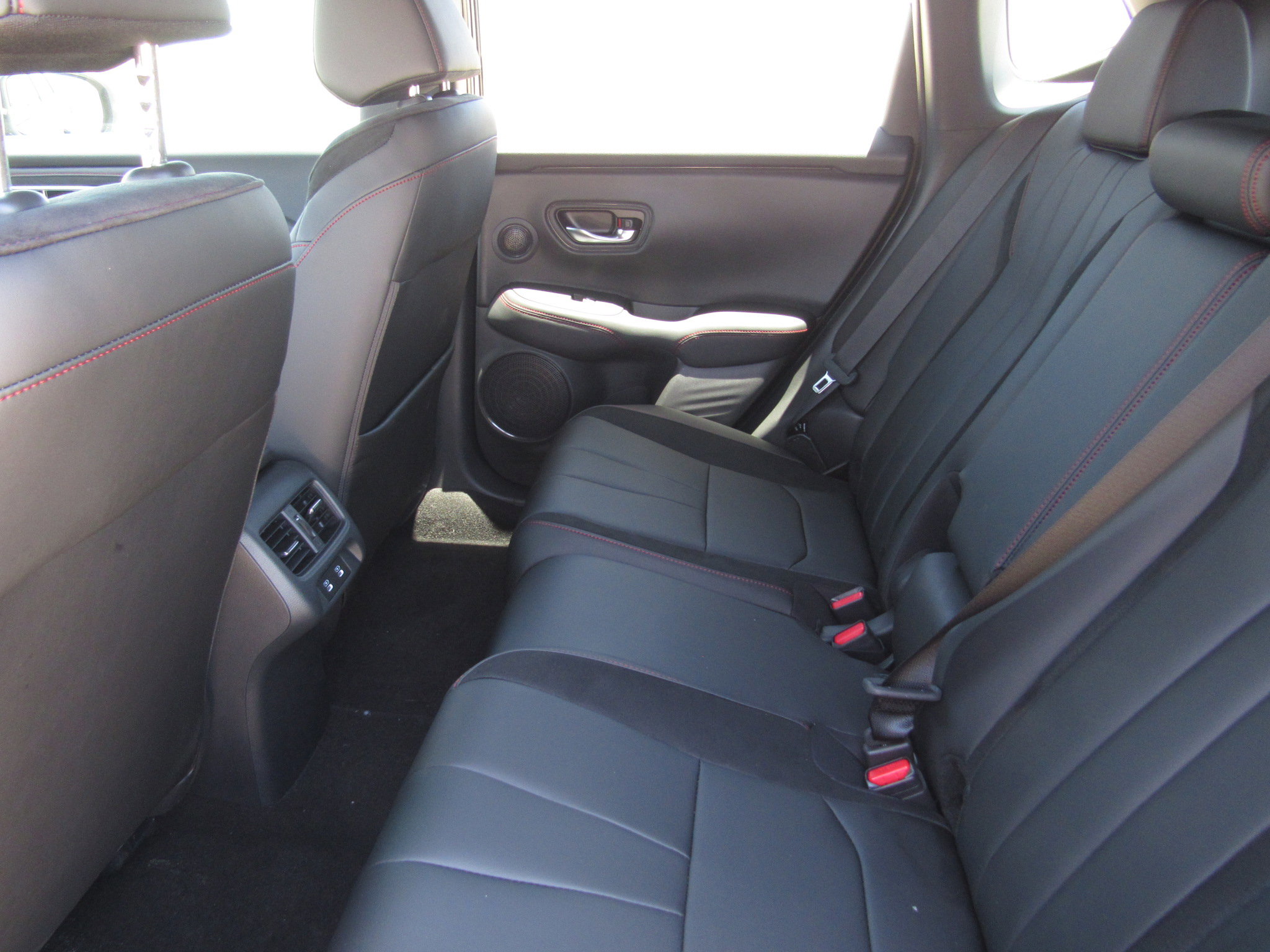 Certified 2025 Acura ADX A-Spec image 16