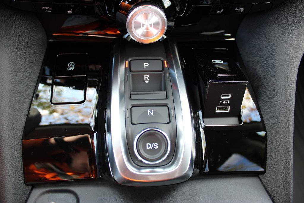 New 2026 Acura MDX SH-AWD image 32