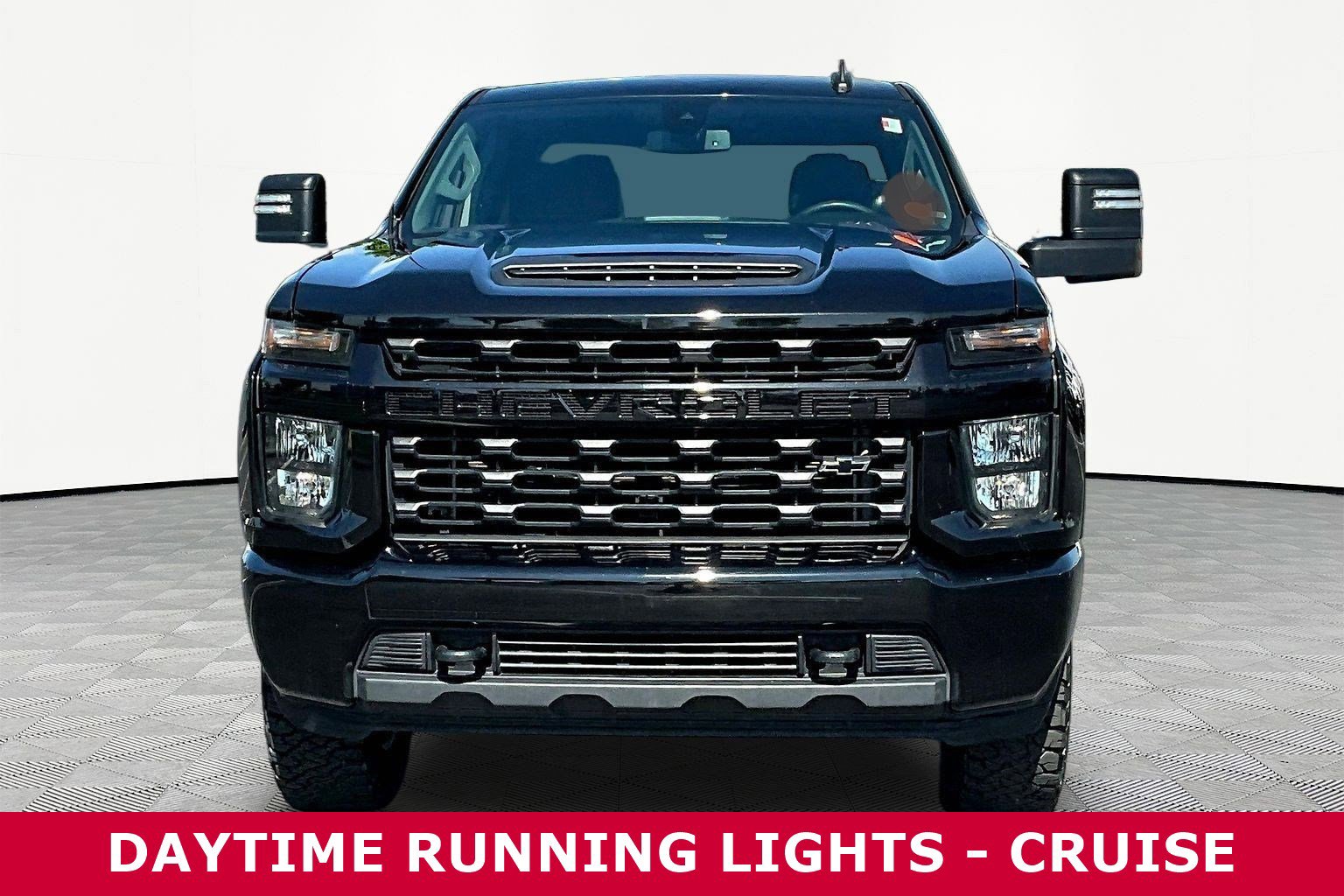 Used 2023 Chevrolet Silverado 2500 Custom w/ Custom Value Package AWD/4WD image 2