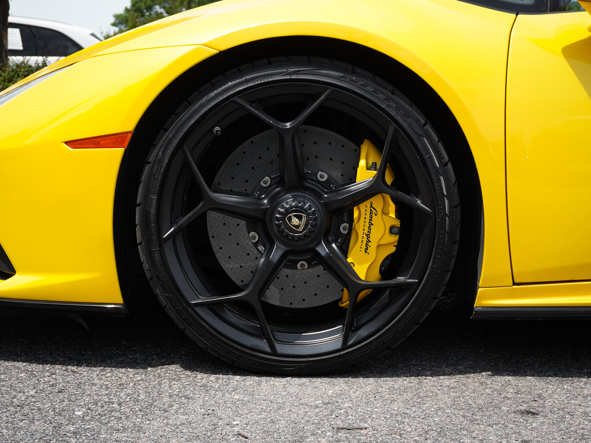 Used 2020 Lamborghini Huracan EVO AWD/4WD image 13